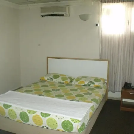 Hotel Evim *